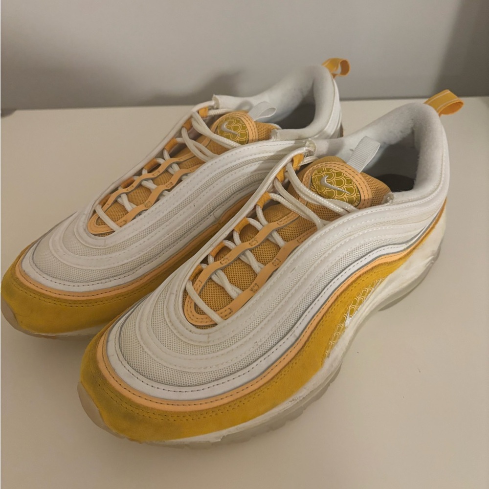 Size 9 - Men’s Nike Airmax 97 “Koi”